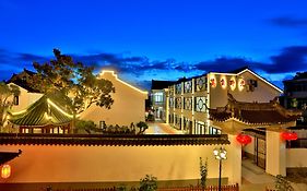Shanghai Monegative Time Garden Hotel Disney Store